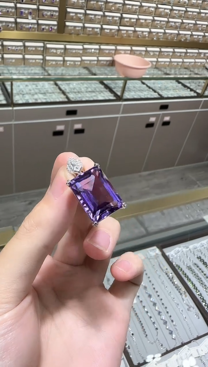 【闪购商品】紫晶颈饰银S925镶嵌13*18mm