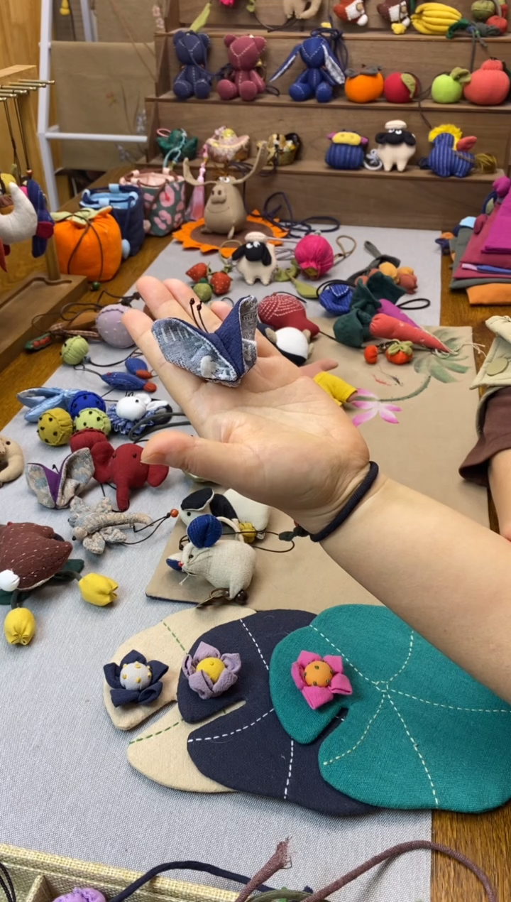 布艺蝴蝶胸针（蓝色）