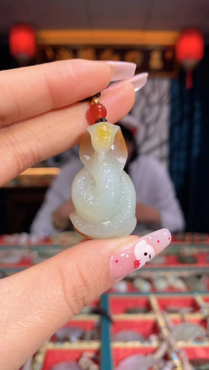 【闪购商品】和田玉颈饰未镶嵌蛇