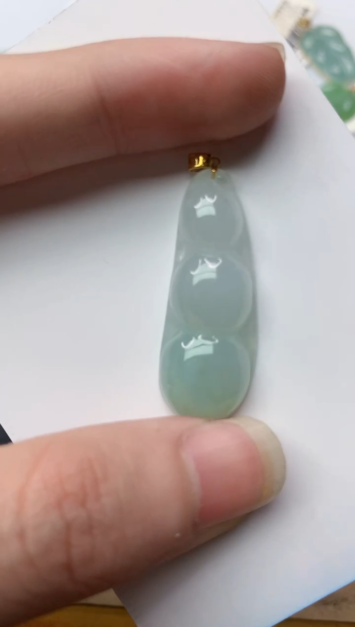 【闪购商品】翡翠颈饰18K金镶嵌24.........