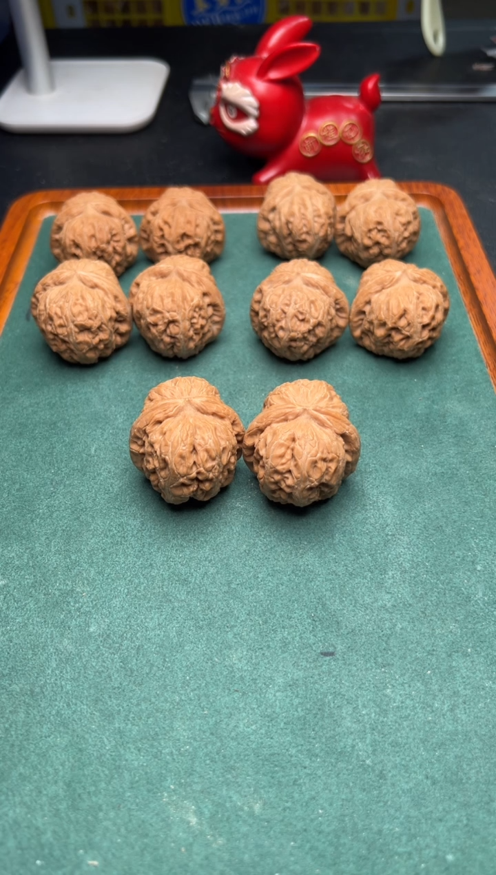 文玩核桃把件41元宝