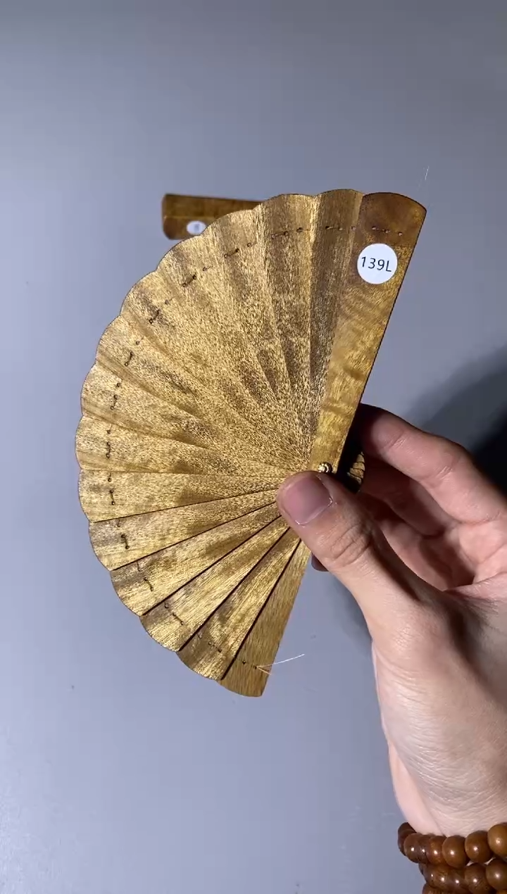 【闪购商品】金丝楠139号10cm金丝楠木小叶桢楠掌中扇