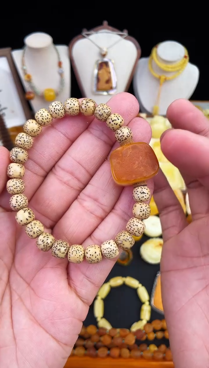 琥珀未镶嵌珠宝奇石柒月