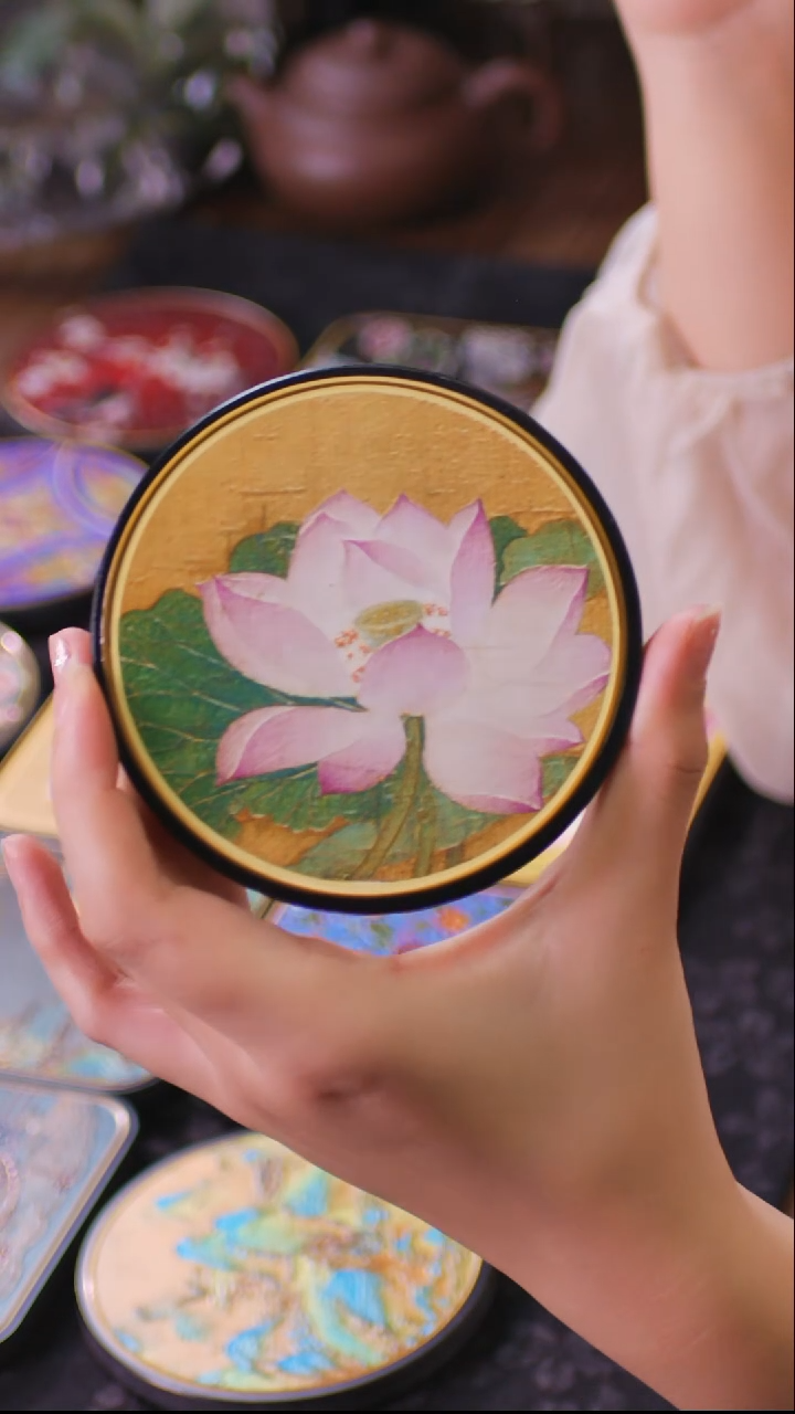 壹藏贰宝出水芙蓉图案杯垫一片