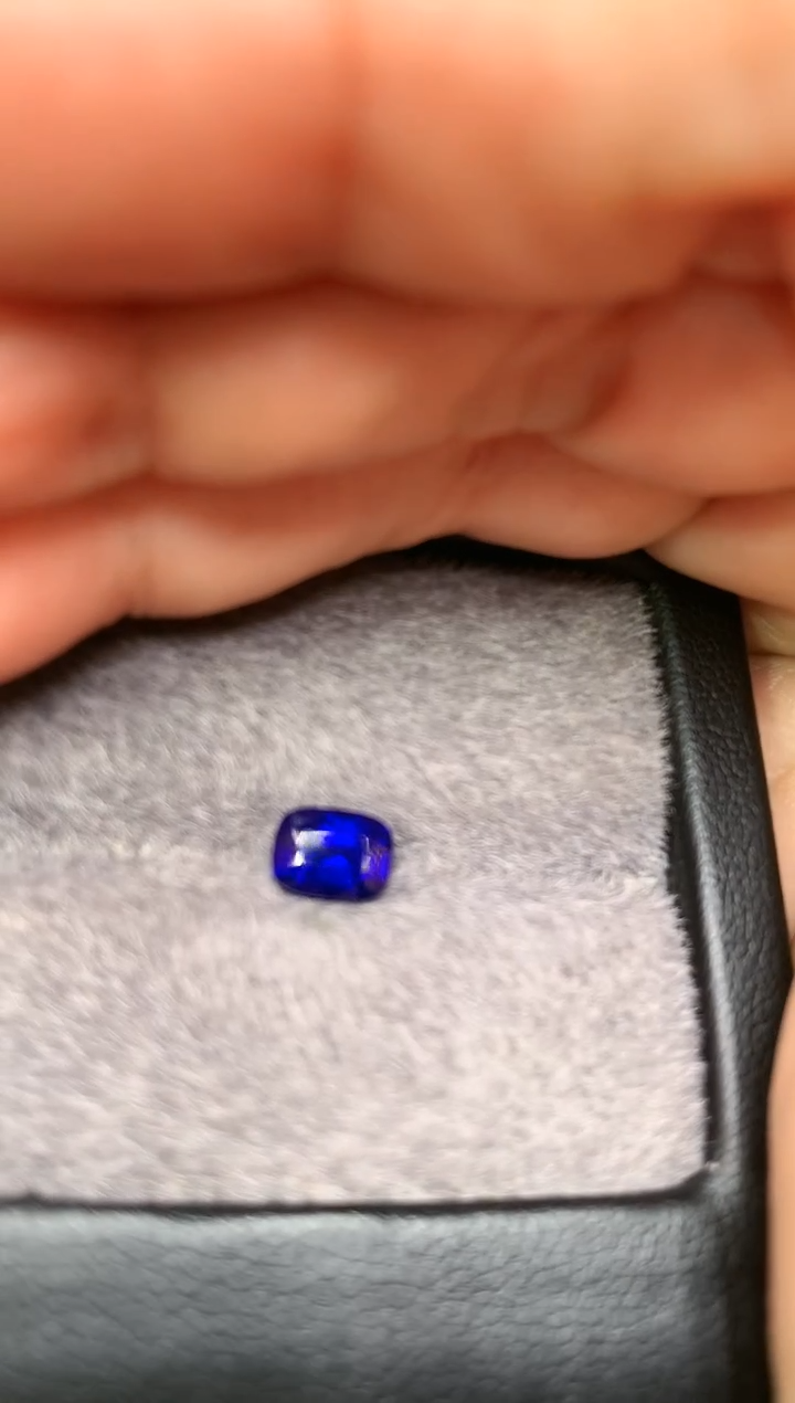 【闪购商品】定制蓝宝石裸石未镶嵌枕型 皇家蓝色调 1.12ct