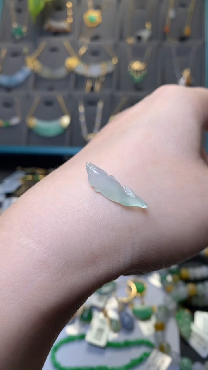 颈饰未镶嵌翡翠39883