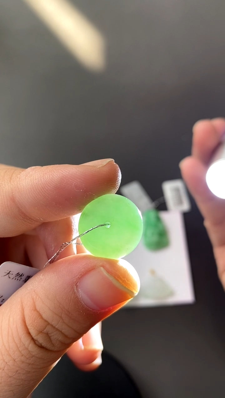 【闪购商品】定制翡翠未镶嵌扣子