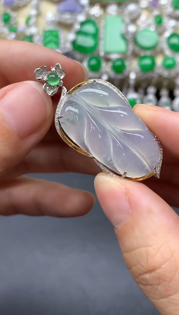 颈饰18K金镶嵌翡翠701-中国好珍宝