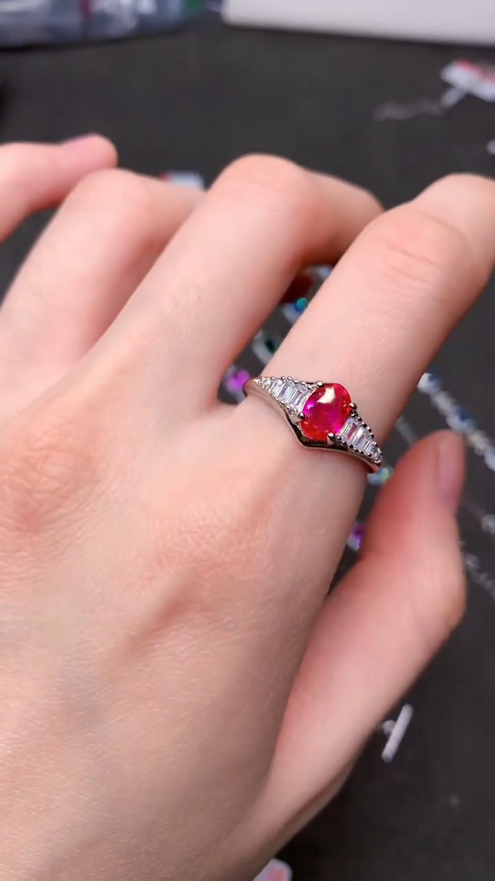 【闪购商品】红宝石戒指银S925镶嵌.......