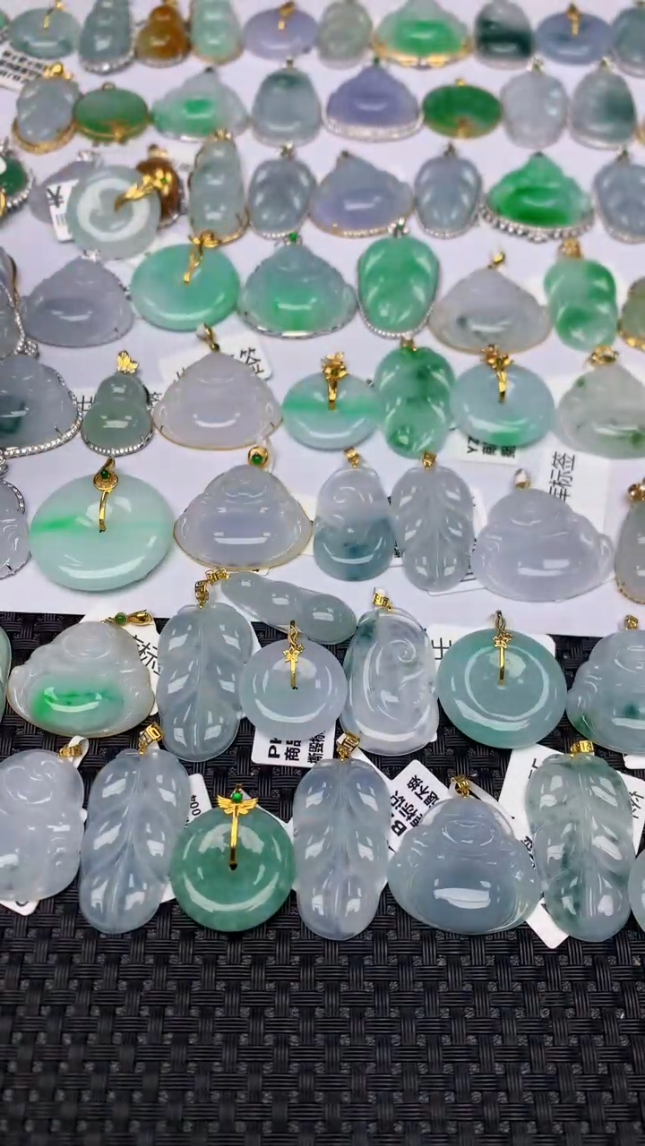 【闪购商品】翡翠颈饰18K金镶嵌天然翡翠a货，一物一证，9米证书费