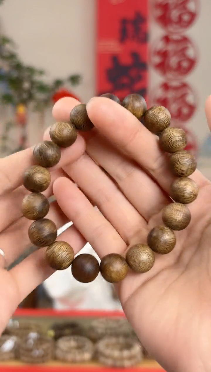 【闪购商品】沉香手串海南莺歌绿棋糖结12mm高货多样性发货