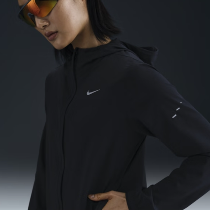 【滔搏联动】Nike耐克女SWIFTPKBL 25春防泼水可收纳外套HQ0651-010