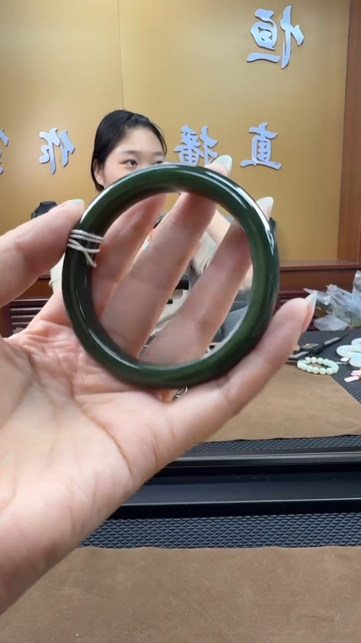 颈饰未镶嵌和田玉手镯59