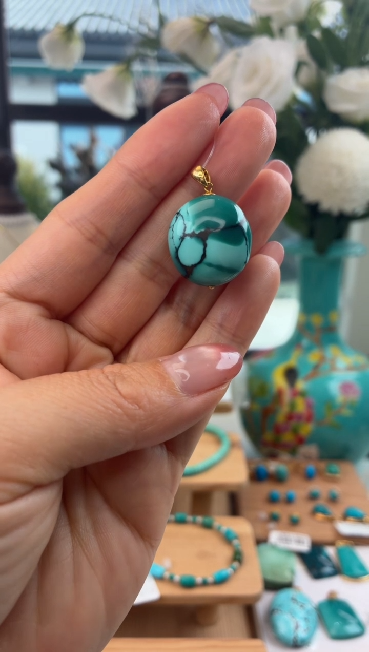 18K金镶嵌绿松石吊坠(不含链)1