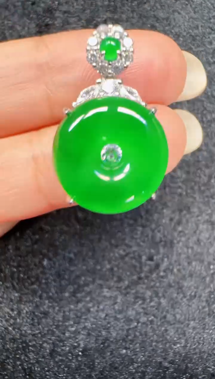 未镶嵌定制翡翠翡翠吊坠99
