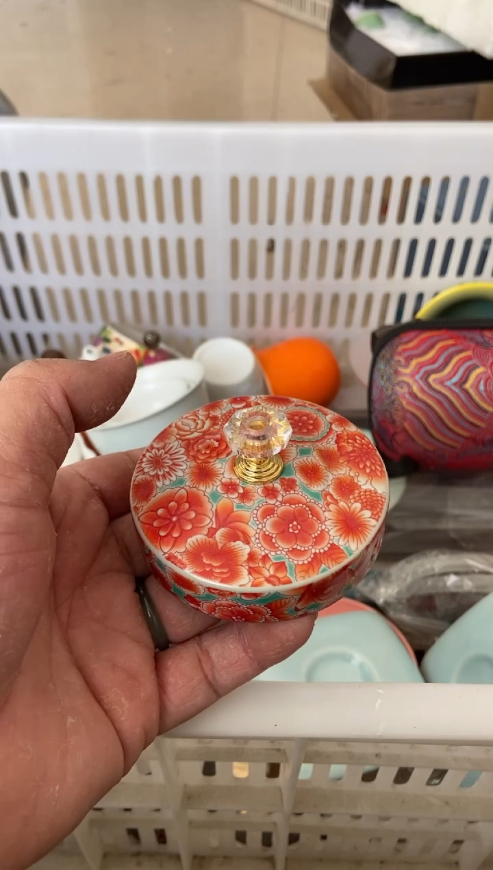 杯无运费险有瑕疵的摄影的产品有使用过的痕迹有点脏介意勿拍