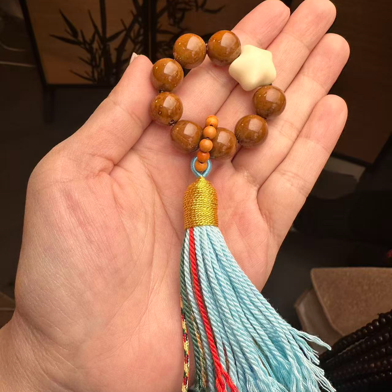 【上新了故宫·满木园】紫金鼠12mm左右流苏款手捻