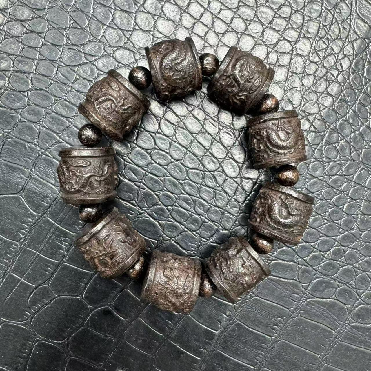 B115海南霸王岭文玩手串20mm