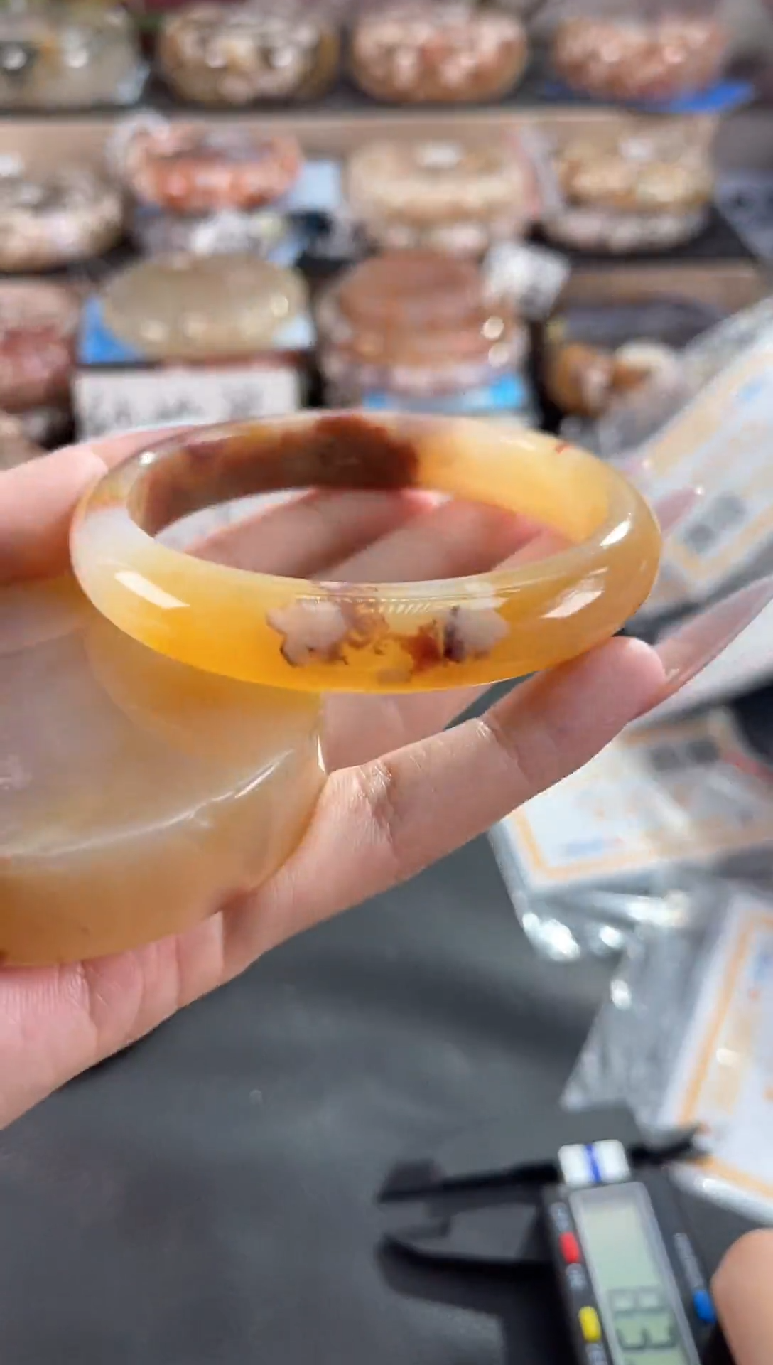 未镶嵌手镯石英质玉62