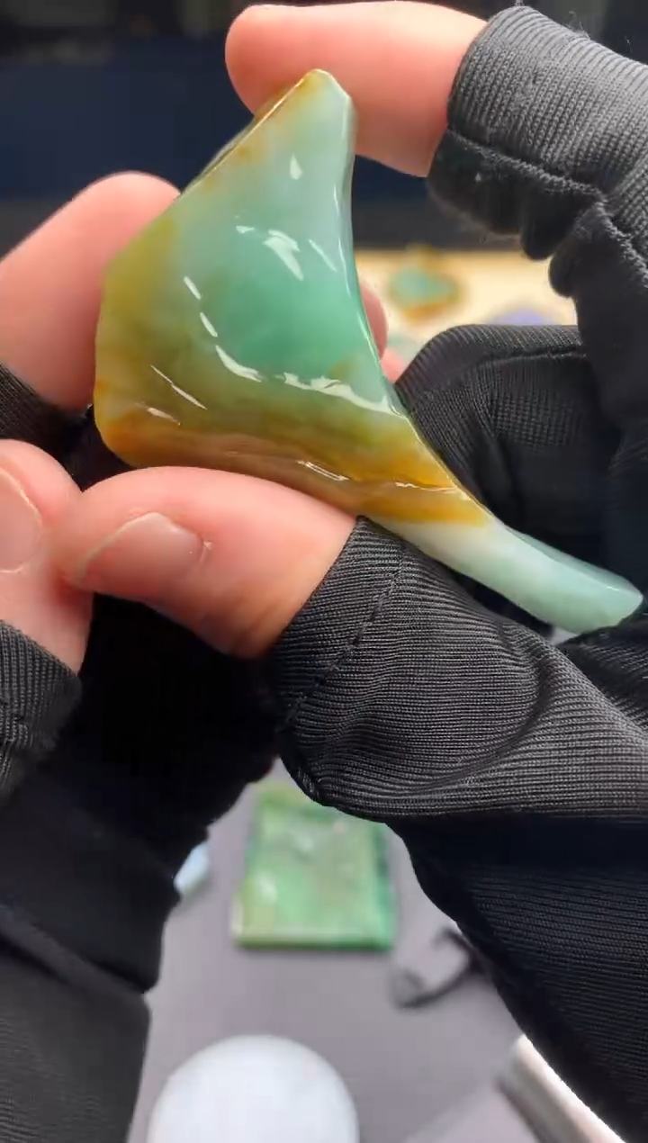 【闪购商品】定制翡翠未镶嵌           