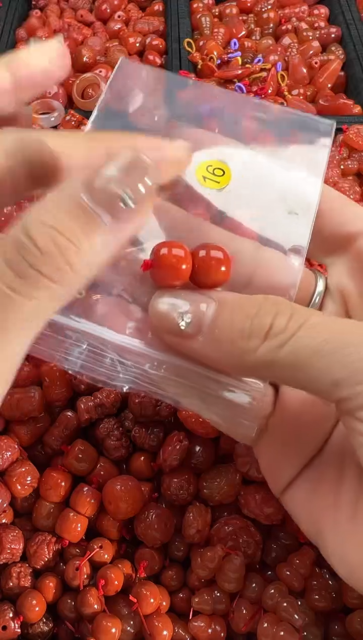 【闪购商品】南红玛瑙颈饰未镶嵌1