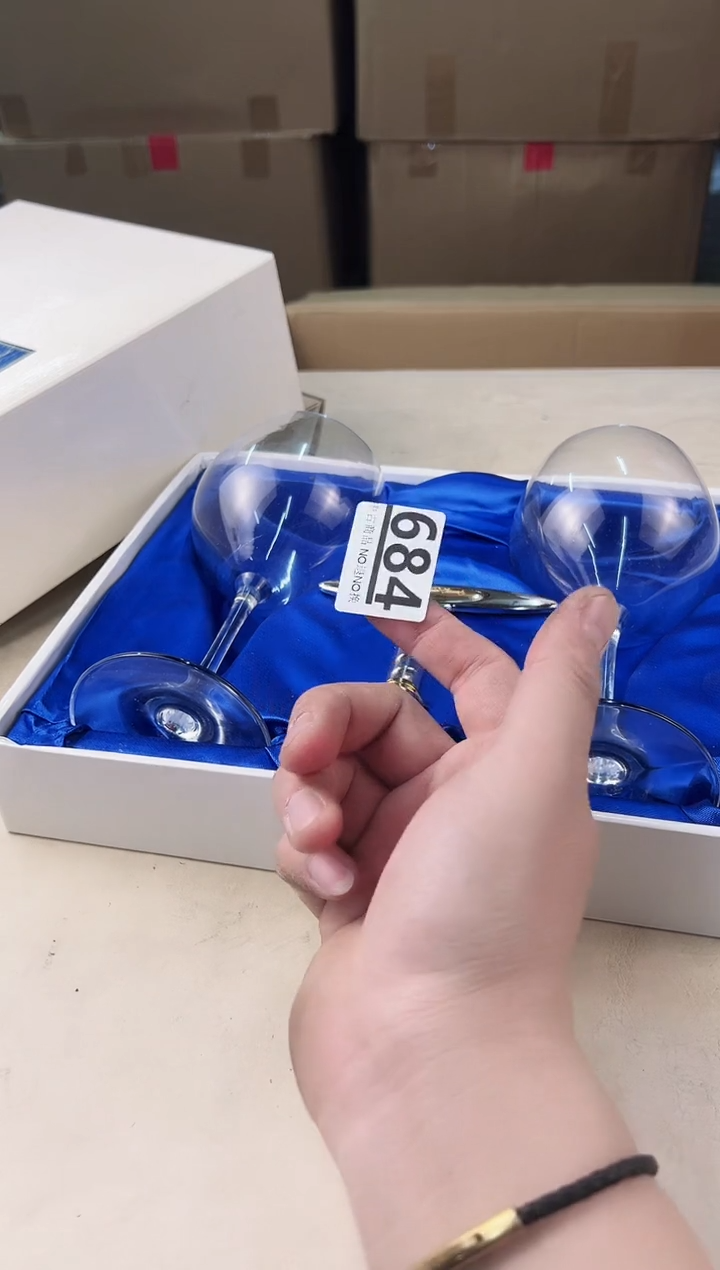 【闪购商品】瓷片684中古产品，默认微瑕，谨慎参拍
