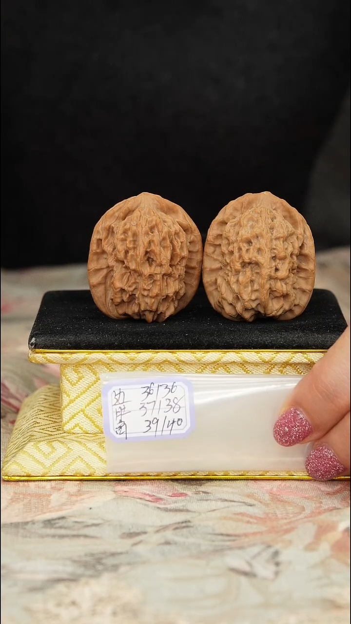 【闪购商品】文玩核桃把件非嫁接马老四