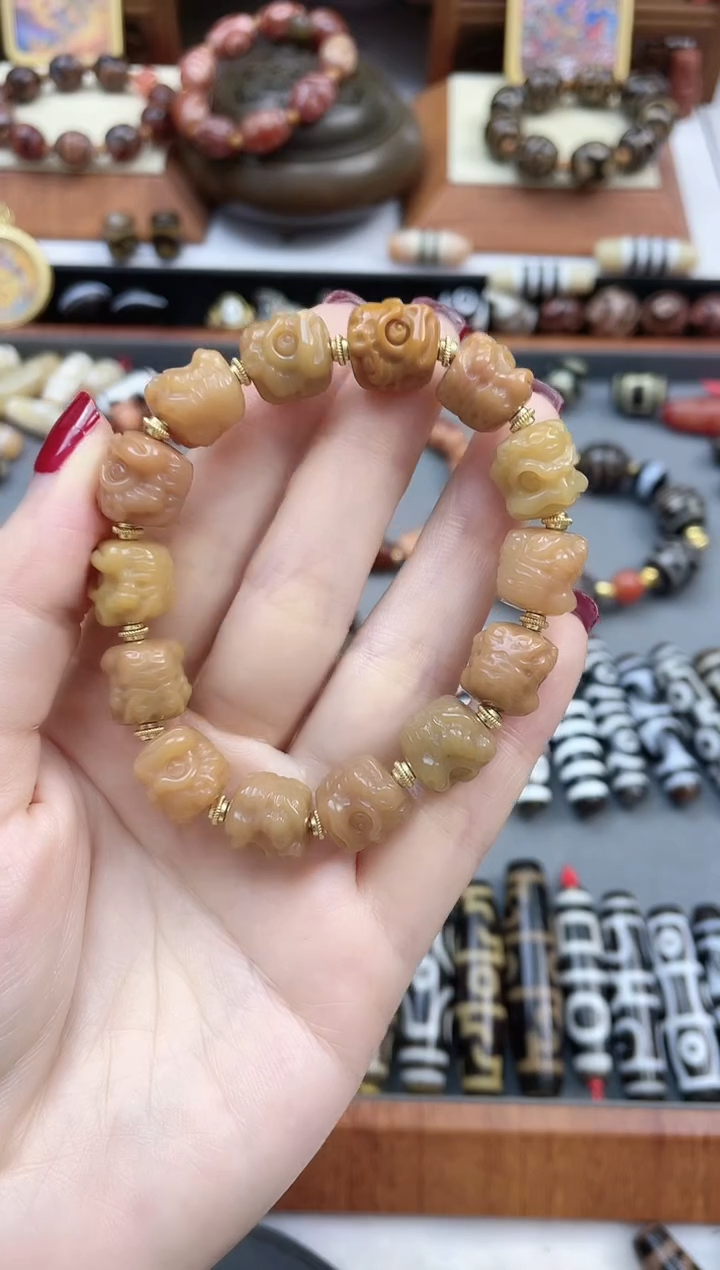 【闪购商品】玛瑙/玉髓手串未镶嵌美拉德大鹏手串