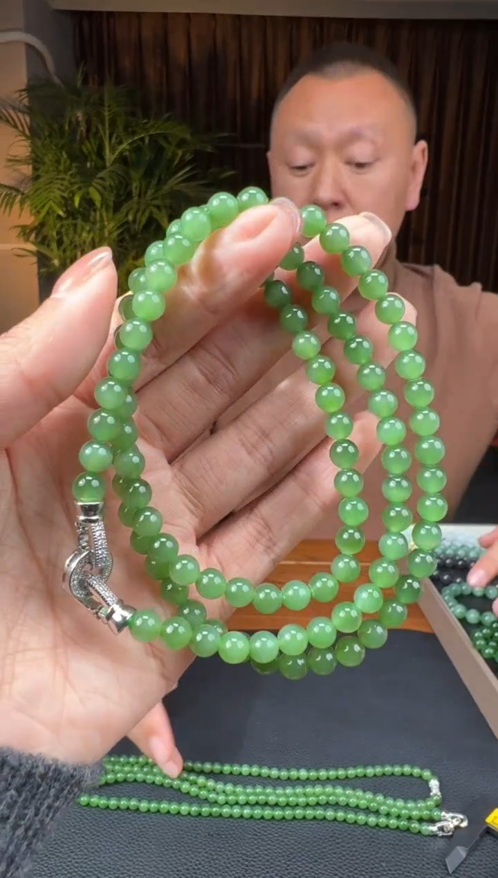 【闪购商品】和田玉99未镶嵌3.7洪飞多样性拍一发一