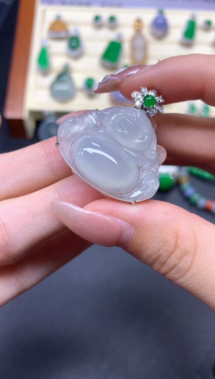 【闪购商品】翡翠吊坠(不含链)18K金镶嵌吊坠|5550+555