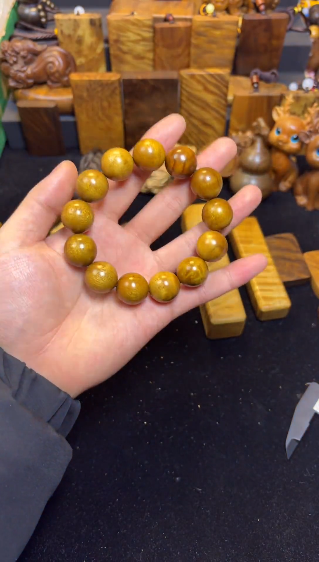 【闪购商品】楠木（金丝楠）手串/手链1.8手串带花160红油老料
