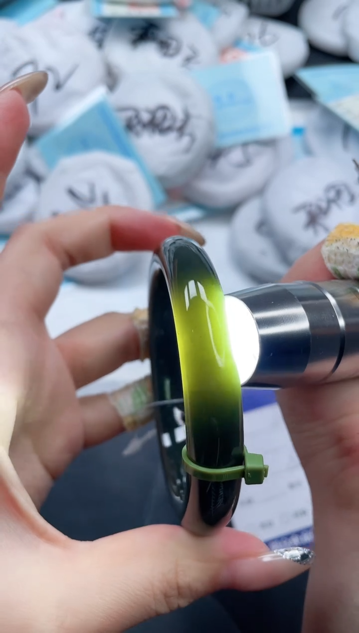 和田玉手镯未镶嵌24V275-56