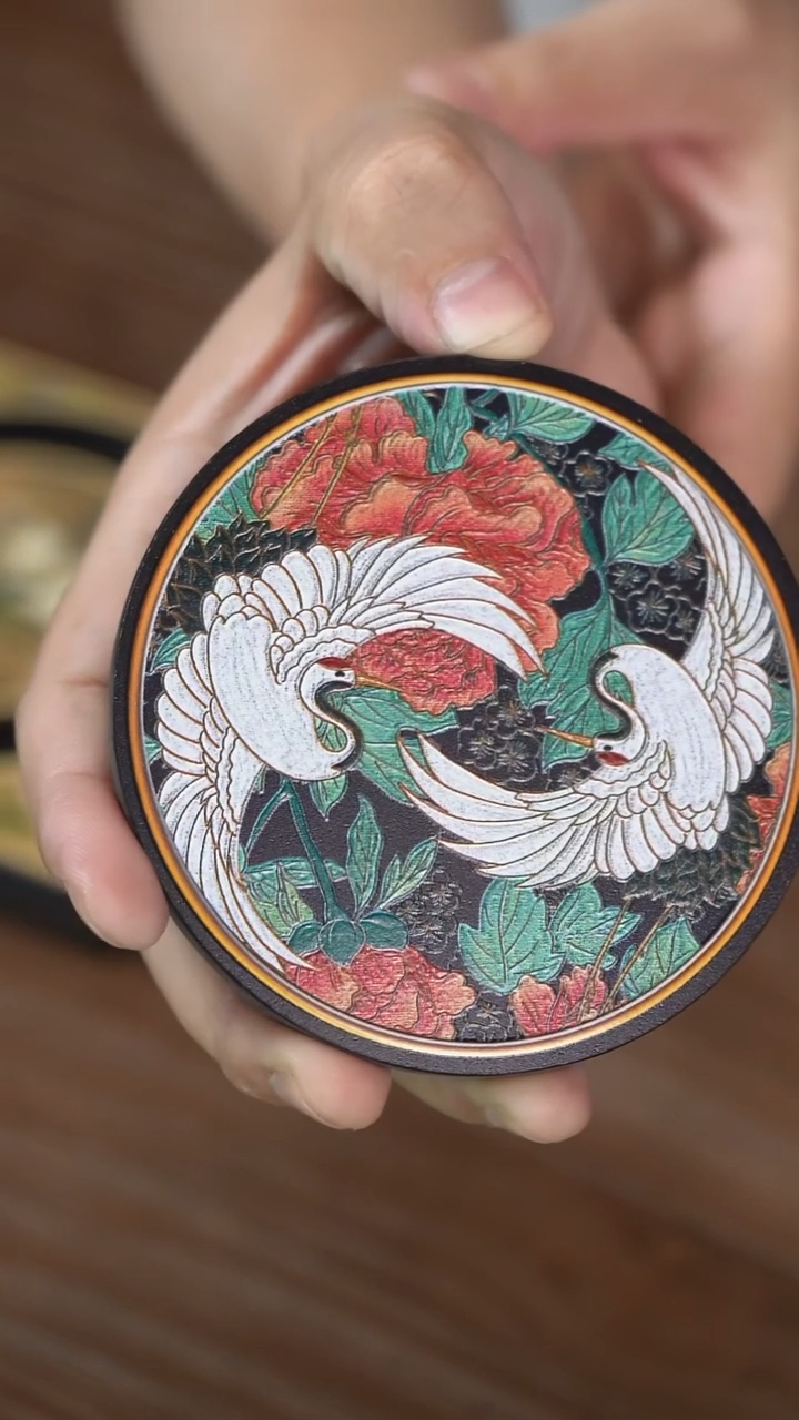 壹藏贰宝鹤戏牡丹杯垫一片