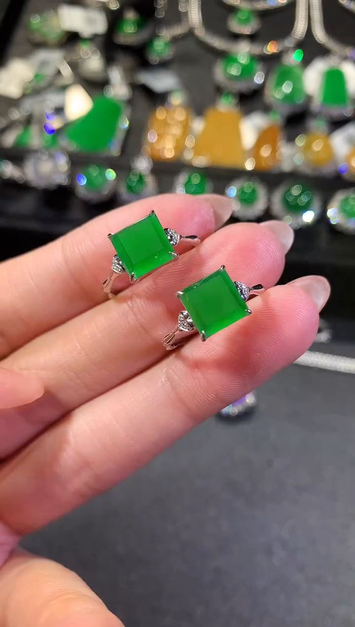 【闪购商品】翡翠戒指18K金镶嵌14-戒指（多样性发货一件