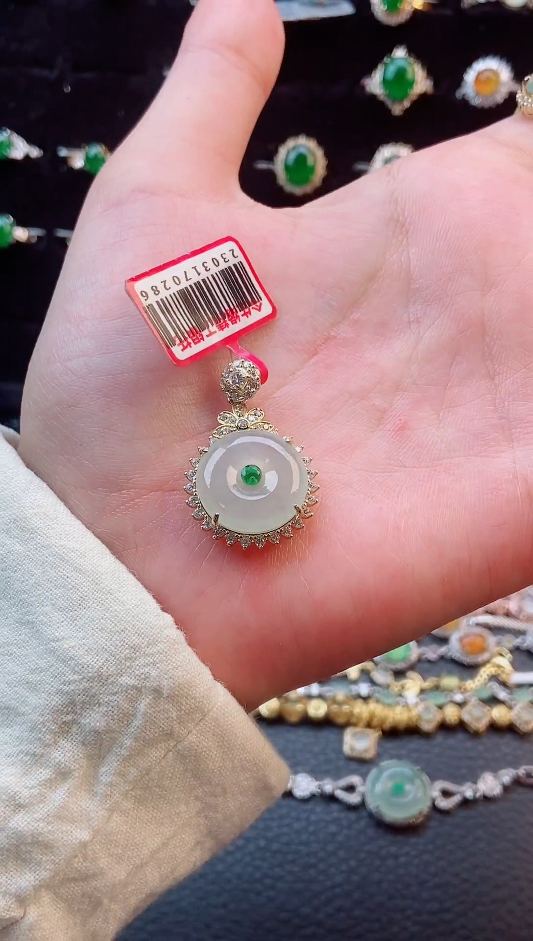 【闪购商品】翡翠戒指银S925镶嵌吊坠238