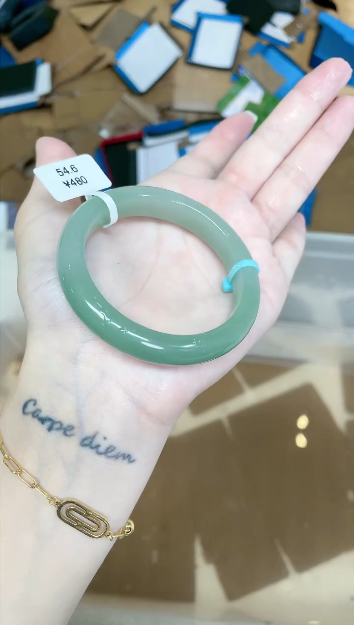 石英质玉手镯未镶嵌55-54