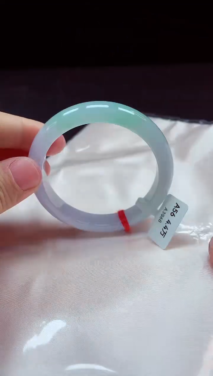 【闪购商品】翡翠手镯未镶嵌镯子56+