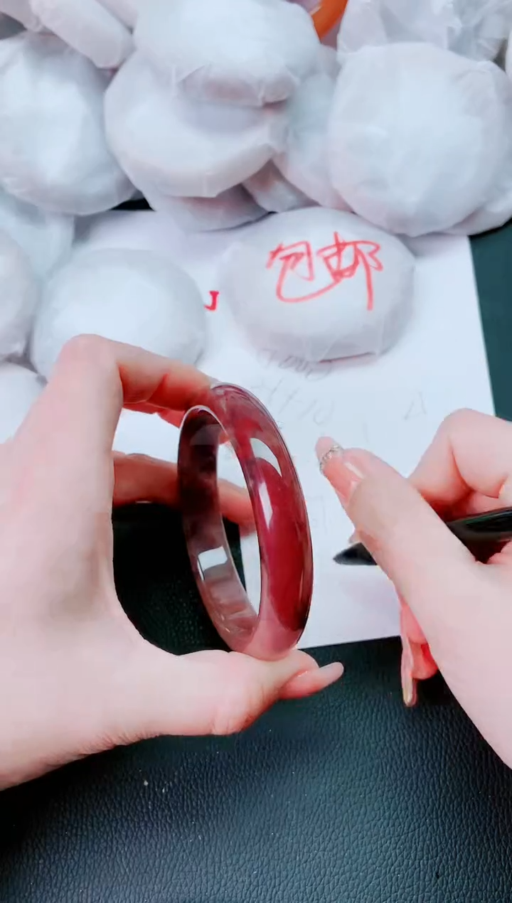 【闪购商品】石英质玉手镯未镶嵌J181-66-65