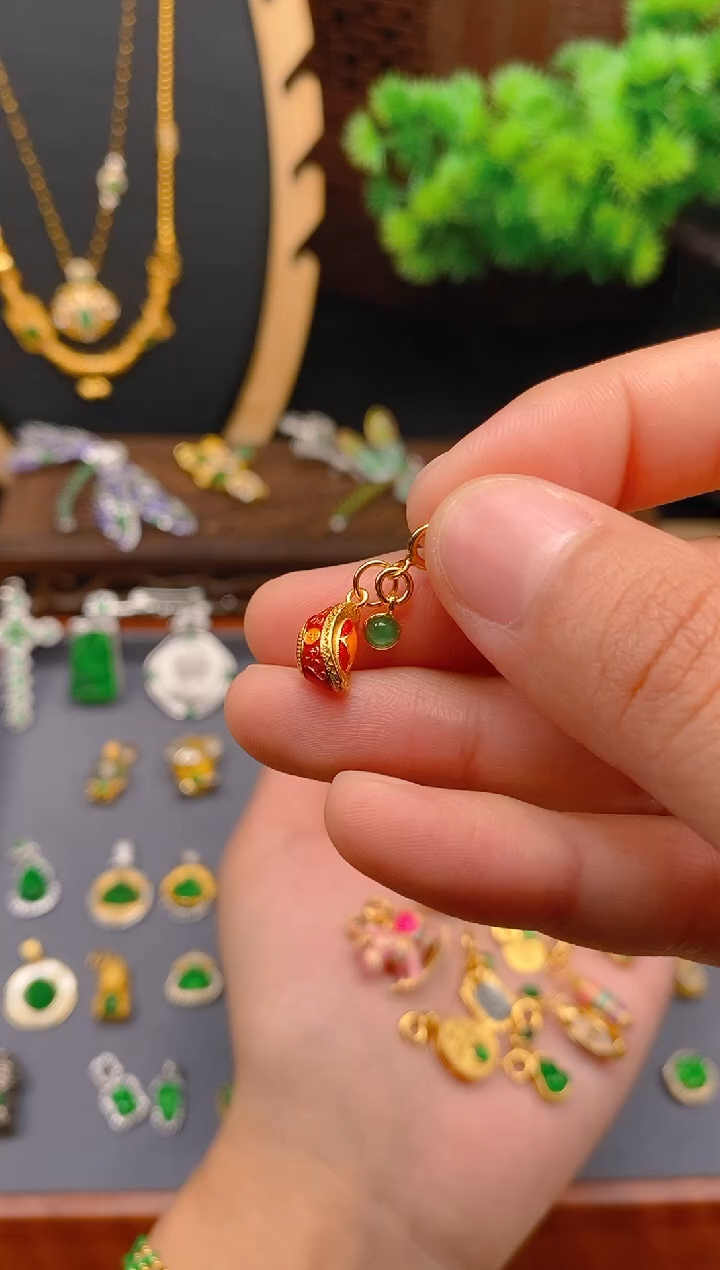 【闪购商品】翡翠吊坠(不含链)银S925镶嵌元宝万能扣