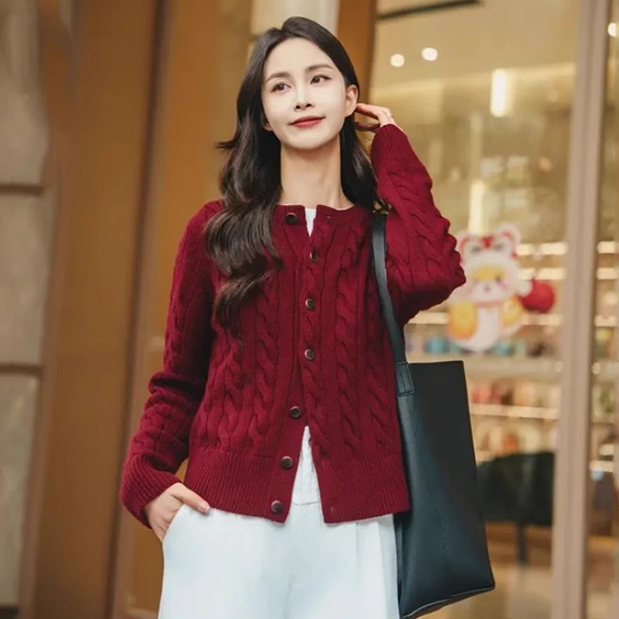 【AMSSGIRD】秋冬新款气质复古纯色百搭圆领麻花针织开衫女1499248