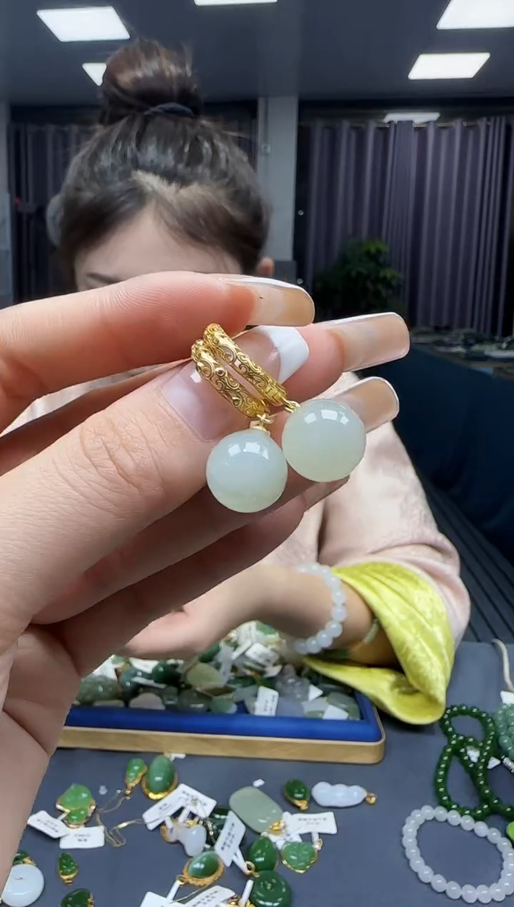 【闪购商品】和田玉耳饰银S925镶嵌1