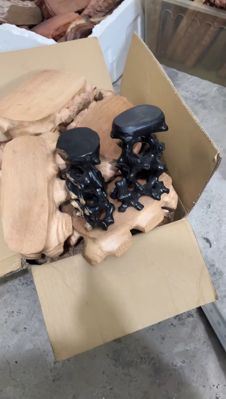 紫檀木类端景台与***进559