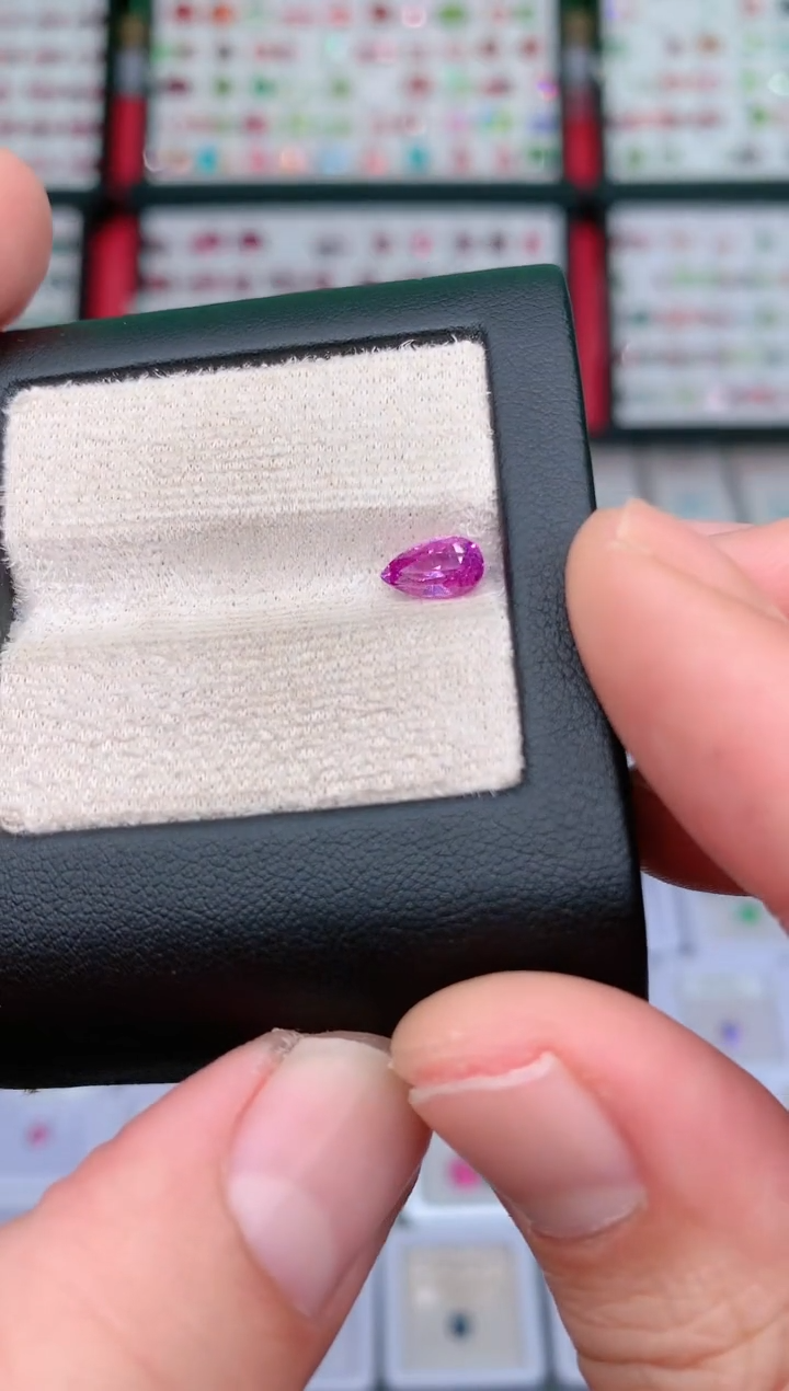 【闪购商品】蓝宝石裸石未镶嵌1.07ct吉尔德无烧