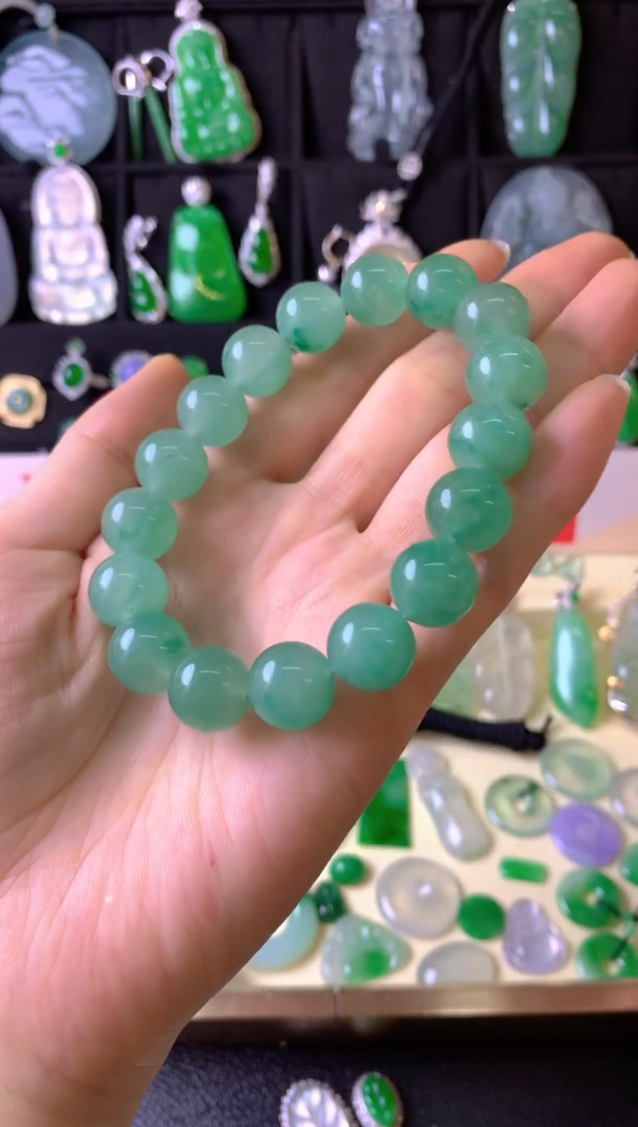 石英质玉（非洲翠）手链未镶嵌成品手串