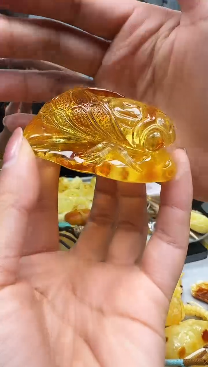 【闪购商品】琥珀裸石未镶嵌挂坠