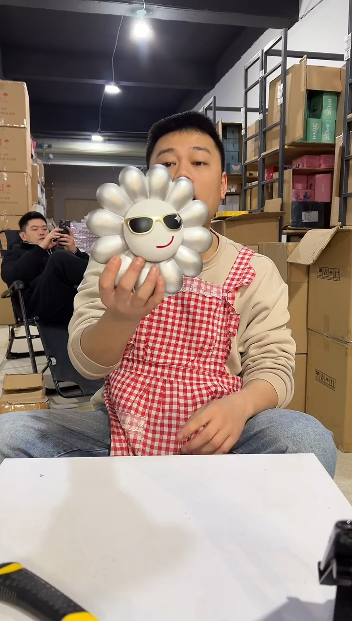 【闪购商品】杯银色太阳花花插摆件