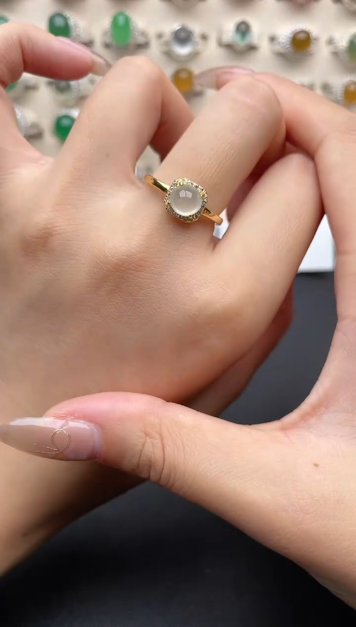 【闪购商品】翡翠戒指银S925镶嵌一物一证一礼盒