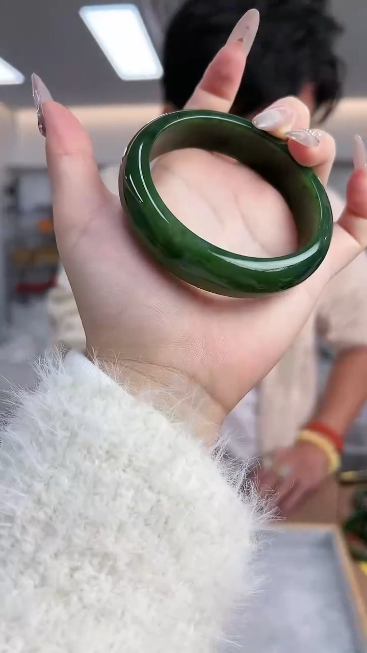 【闪购商品】和田玉红皮未镶嵌手镯圈口60