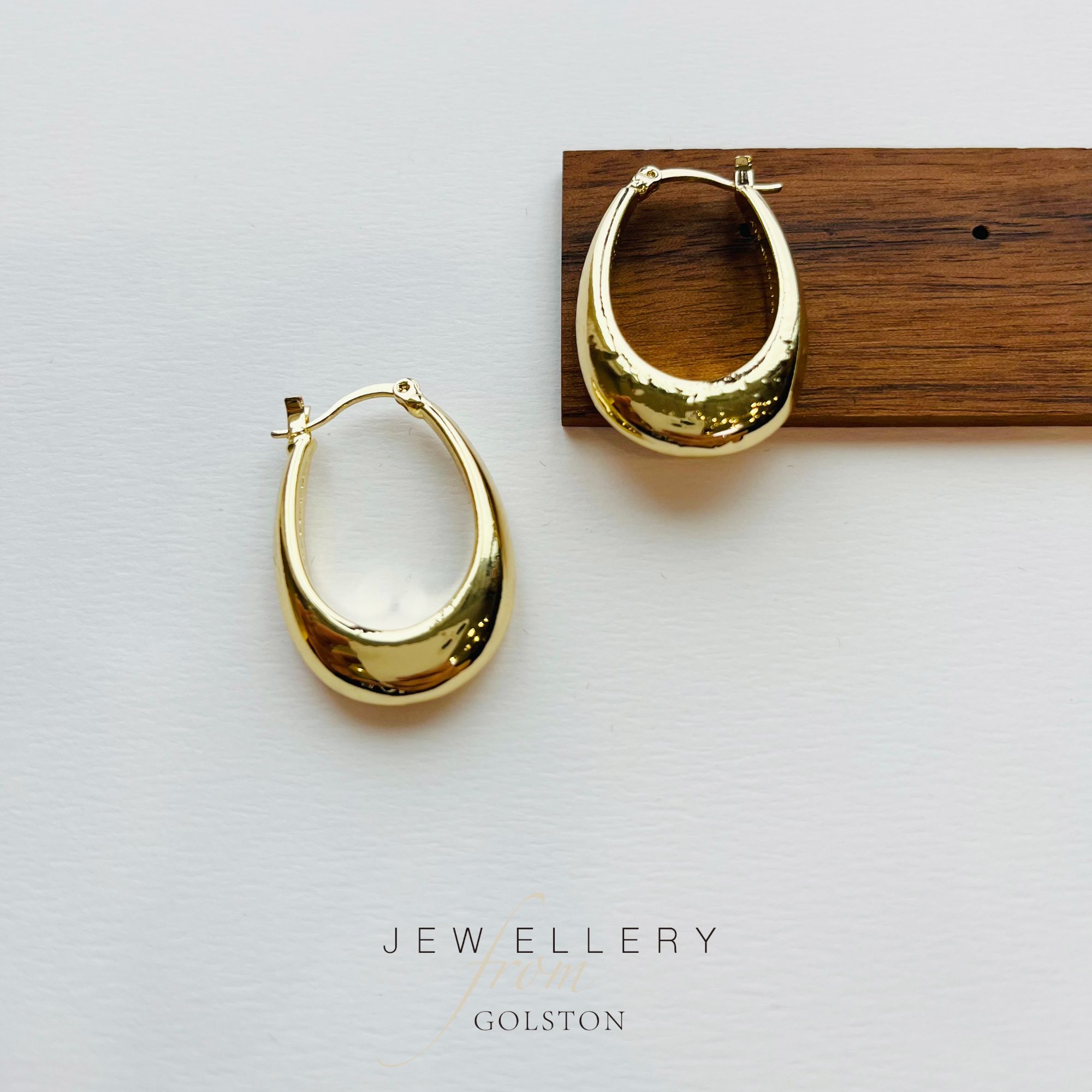 铜合金耳饰 金色U型法式小众高级大牌感耳钉耳环s925银针