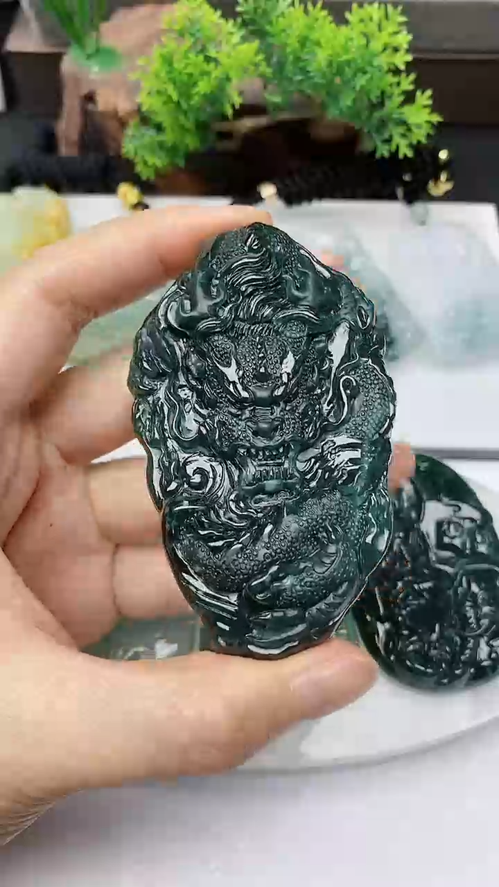 【闪购商品】翡翠颈饰未镶嵌